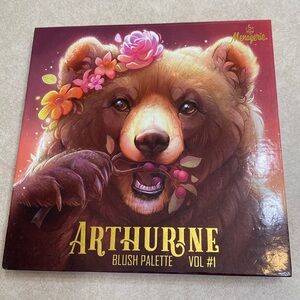 Menagerie Cosmetics Arthurine Blush Palette Vol #1